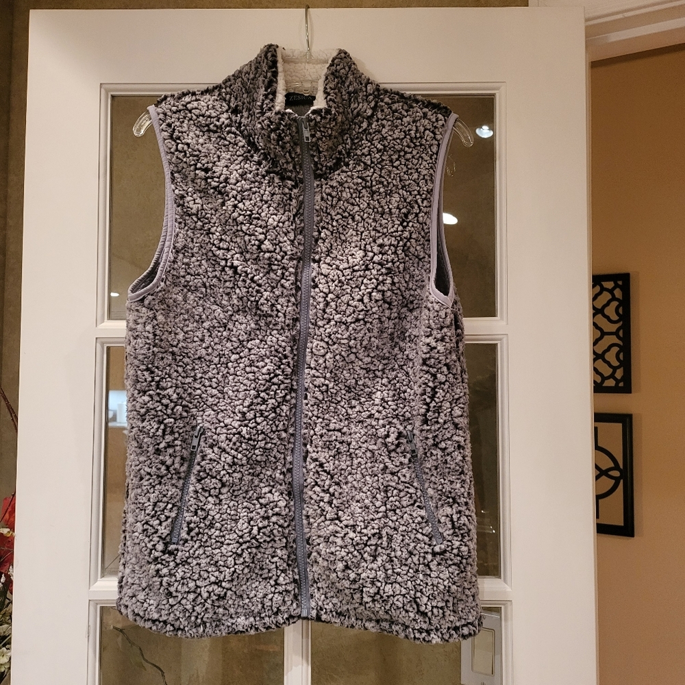 Zesica - Warm/Casual Grey Vest